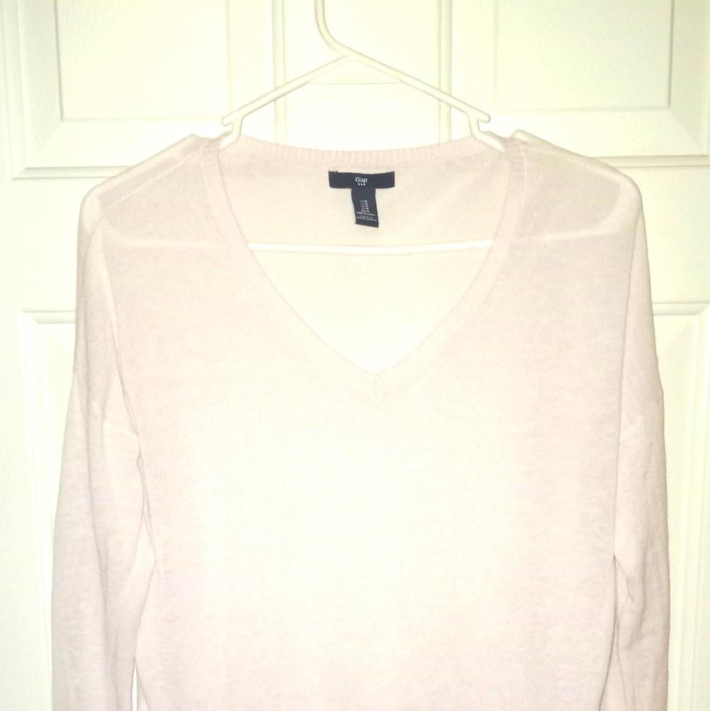 Gap light pink lightweight sweater